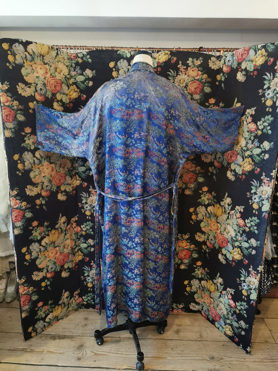 Squirrel brocade robe – Hope and Harlequin